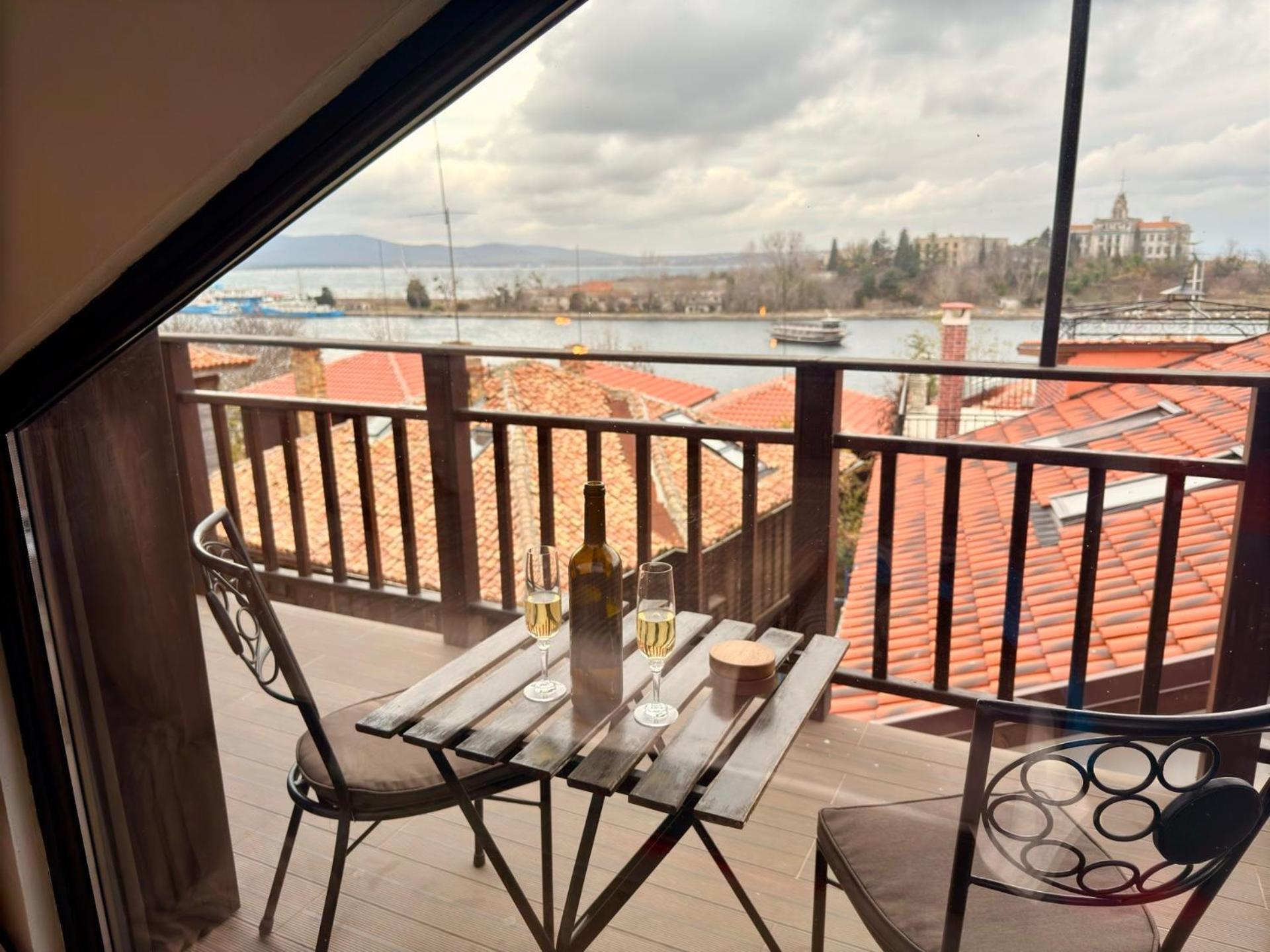 Arthotel Oscar II Szozopol Kültér fotó